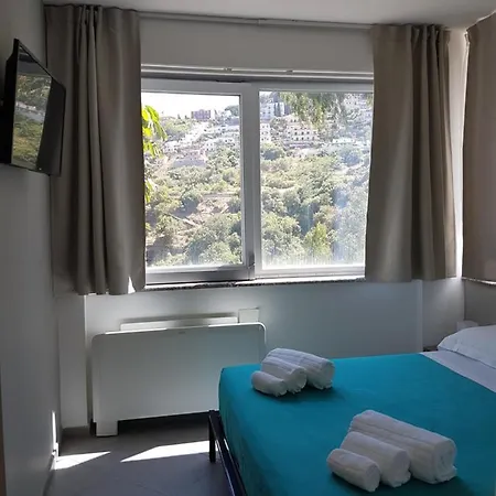 Glamour Aparthotel *